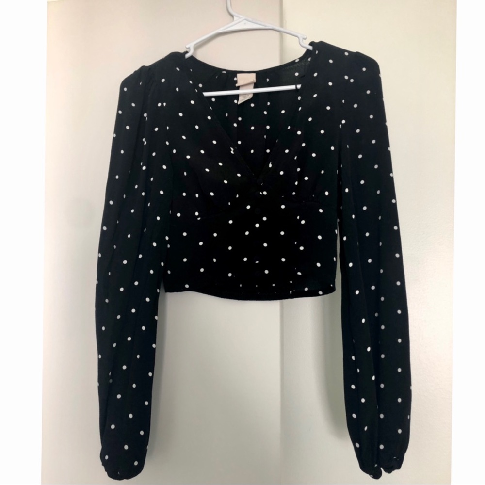 Cropped polka dot blouse